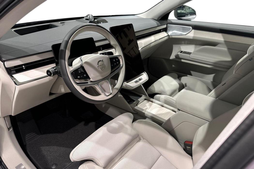 VOLVO ES90 2026