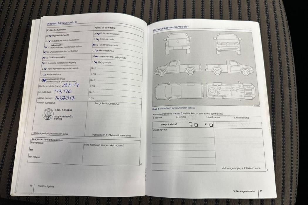 VOLKSWAGEN Amarok 2013