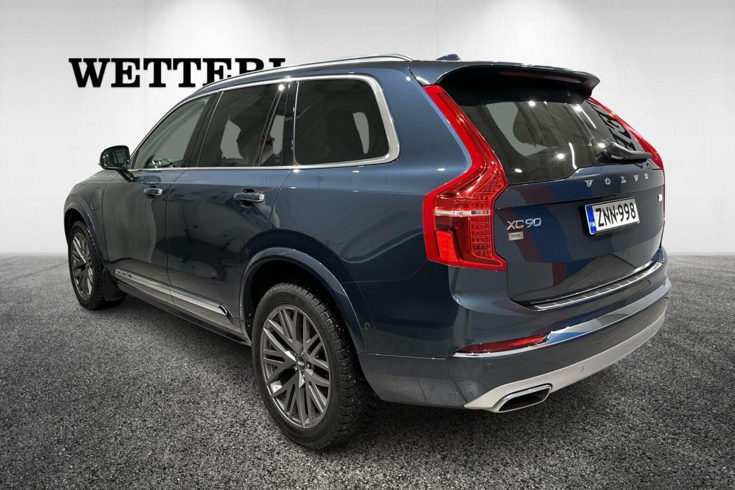 VOLVO XC90 2021