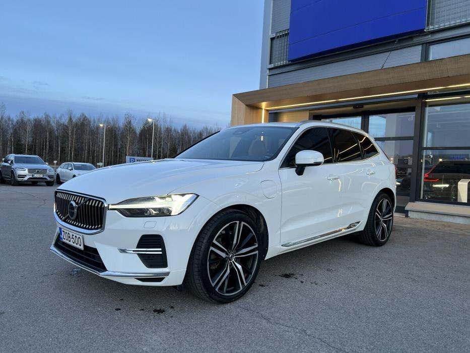 VOLVO XC60 2022