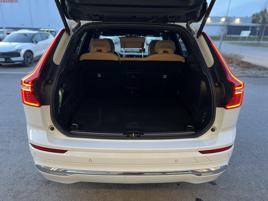 VOLVO XC60 2022
