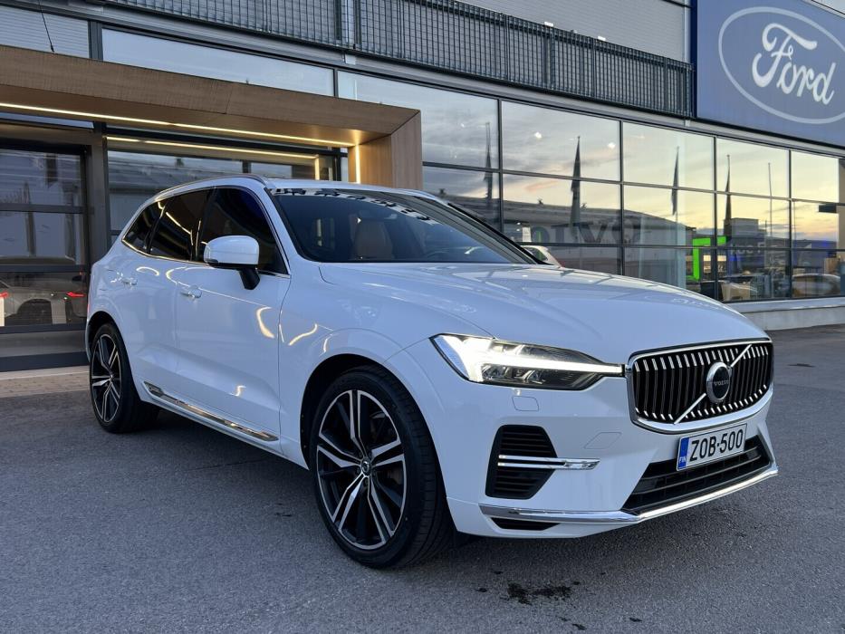 VOLVO XC60 2022