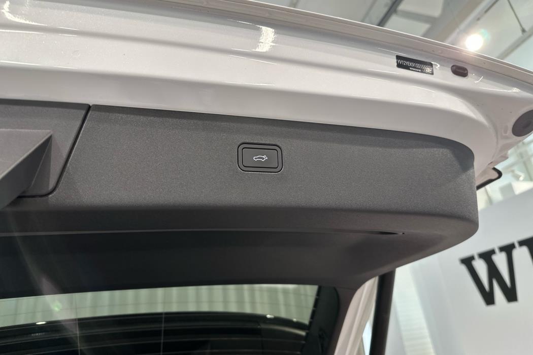 VOLVO EX30 Cross Country 2026