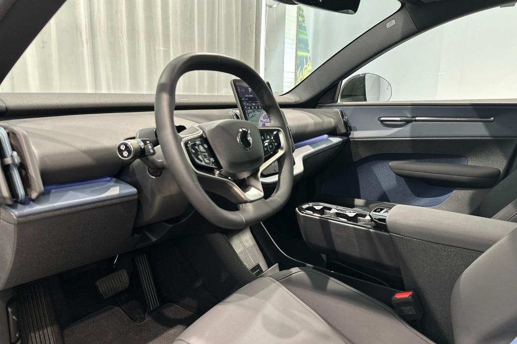 VOLVO EX30 Cross Country 2026