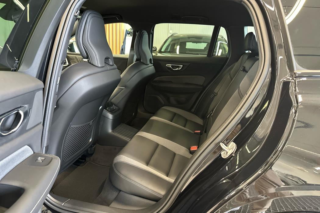VOLVO V60 2026
