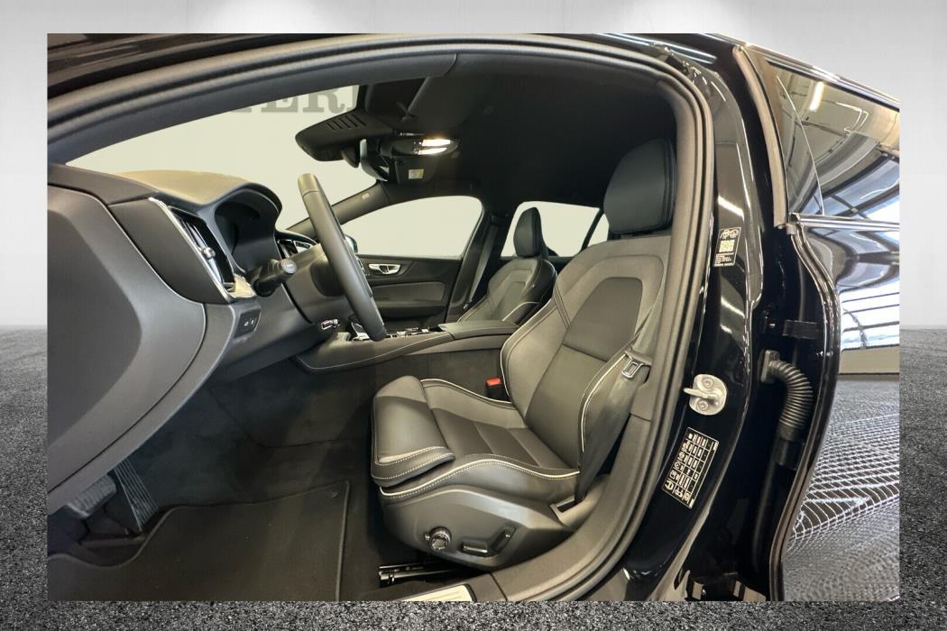 VOLVO V60 2026