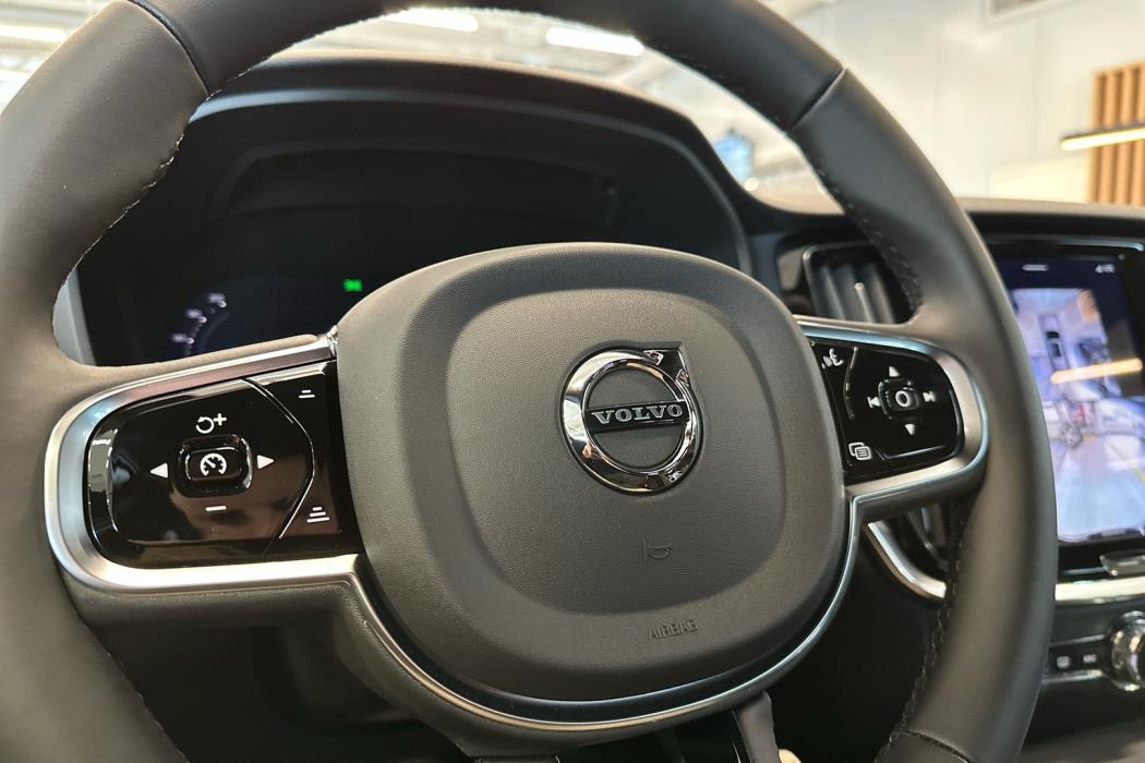 VOLVO V60 2026