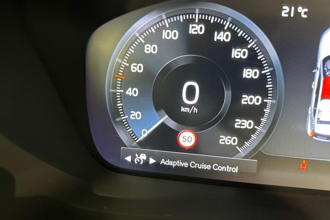 VOLVO XC40 2019
