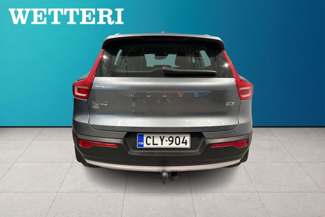 VOLVO XC40 2019