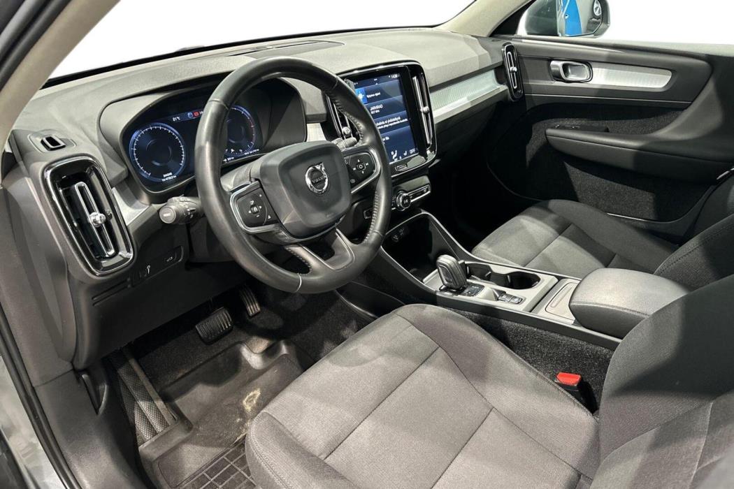 VOLVO XC40 2019