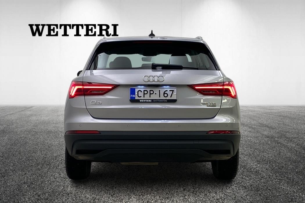 AUDI Q3 2021