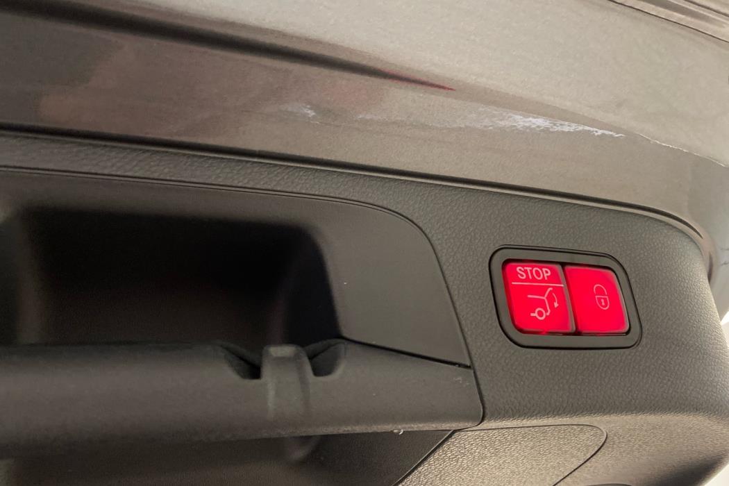 MERCEDES-BENZ EQC 2022