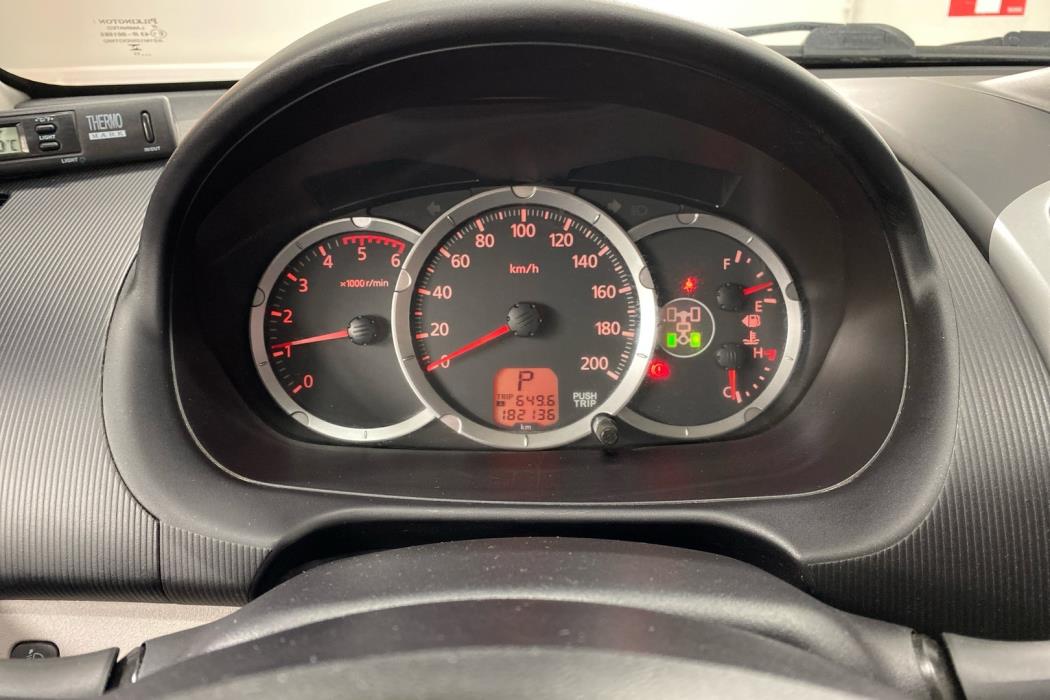 MITSUBISHI L200 2014