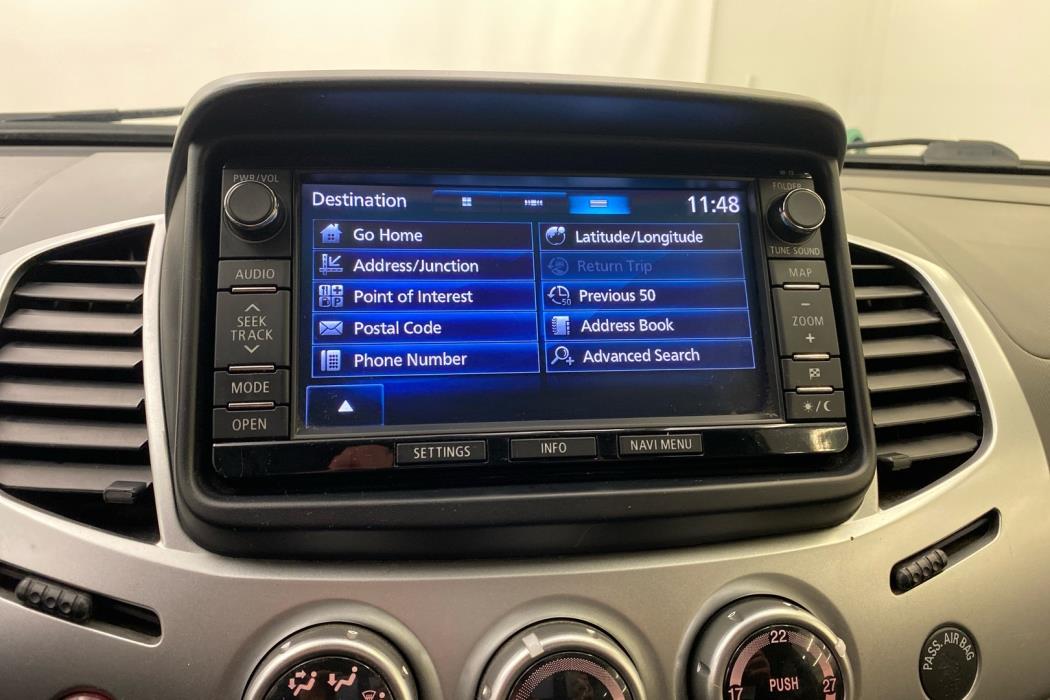 MITSUBISHI L200 2014