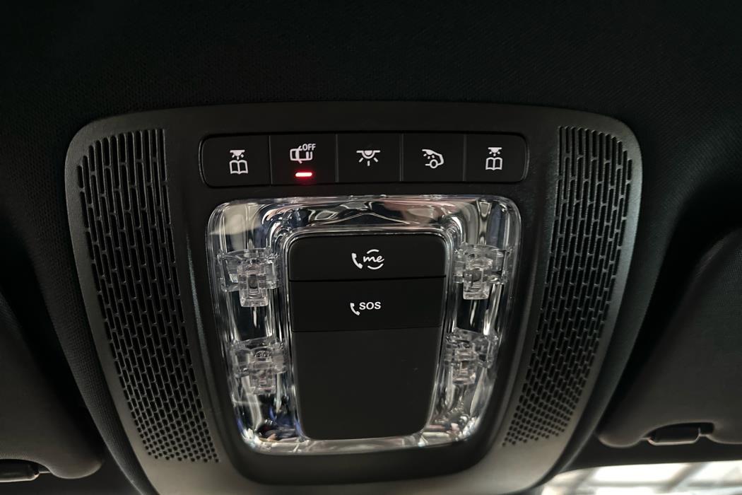 MERCEDES-BENZ GLA 2024