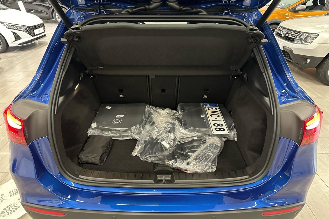 MERCEDES-BENZ GLA 2024