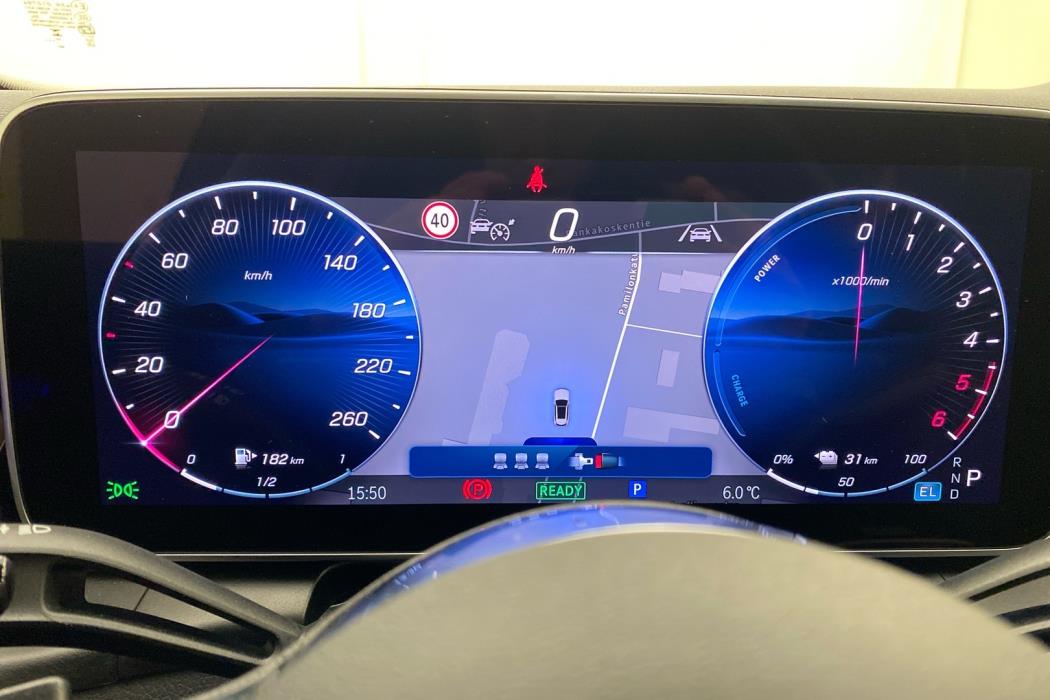 MERCEDES-BENZ GLC 2025