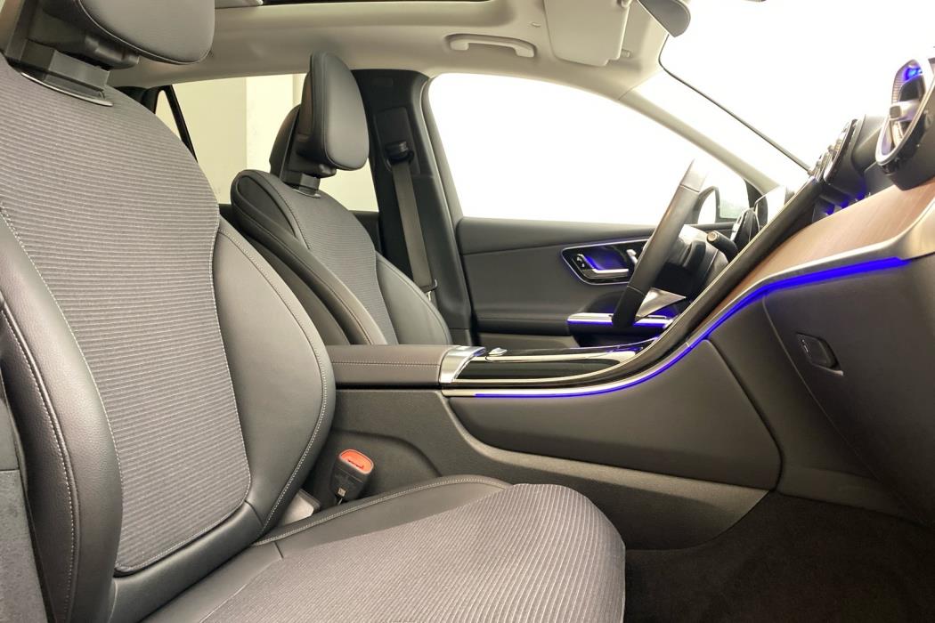 MERCEDES-BENZ GLC 2025