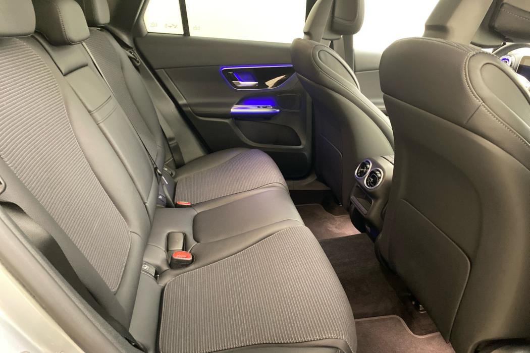 MERCEDES-BENZ GLC 2025