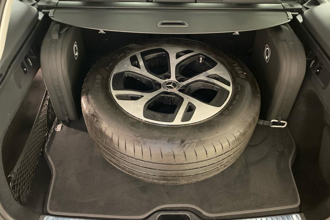 MERCEDES-BENZ GLC 2025