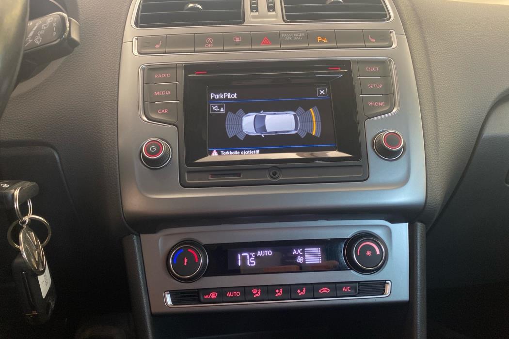 VOLKSWAGEN Polo 2017