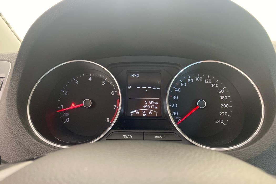 VOLKSWAGEN Polo 2017