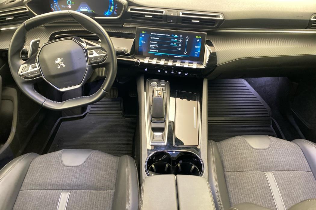 PEUGEOT 508 2020
