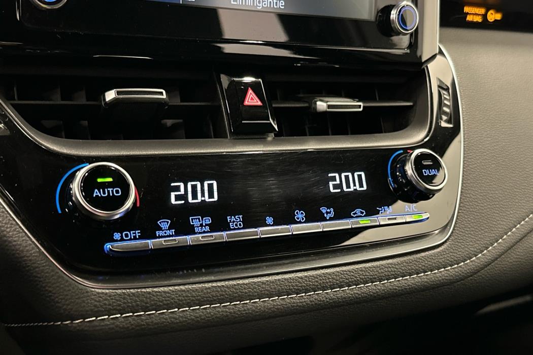 TOYOTA Corolla 2021
