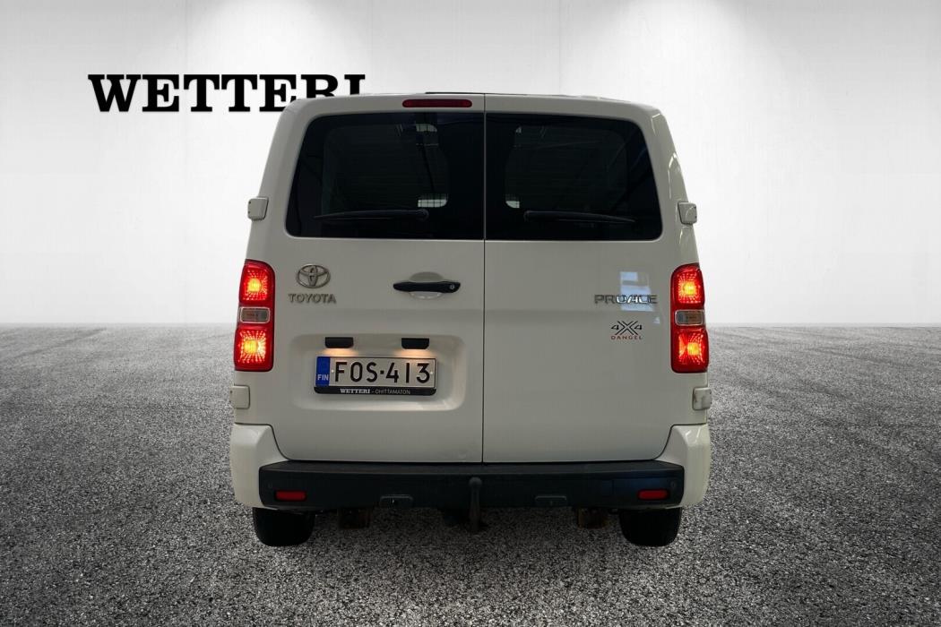 TOYOTA Proace 2021