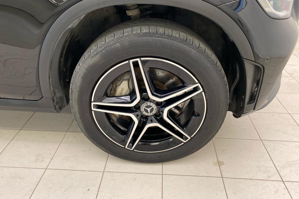 MERCEDES-BENZ GLC 2021