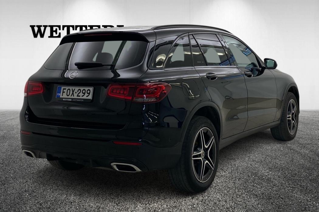 MERCEDES-BENZ GLC 2021