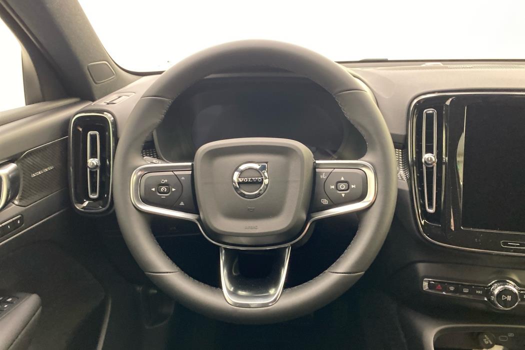 VOLVO EX40 2027