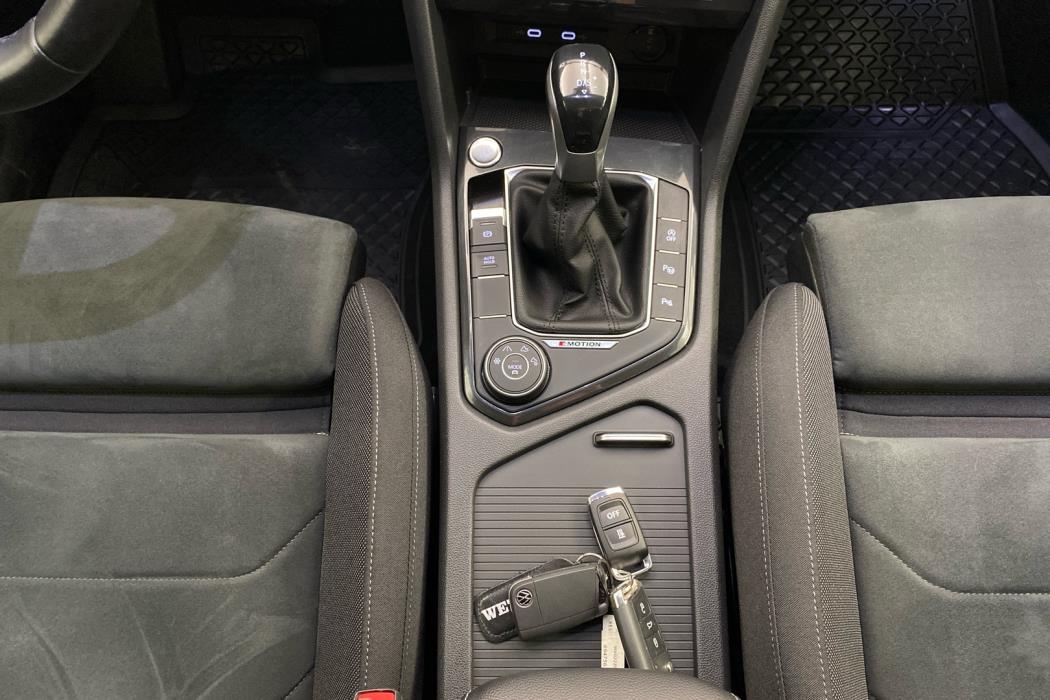 VOLKSWAGEN Tiguan 2022