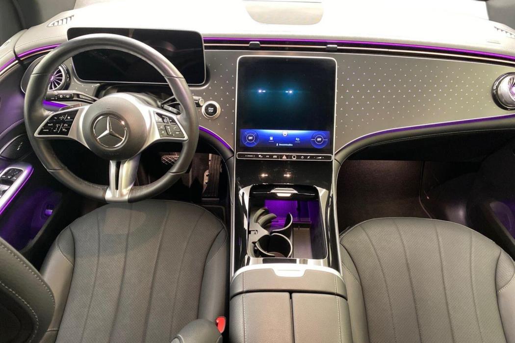MERCEDES-BENZ EQE 2025