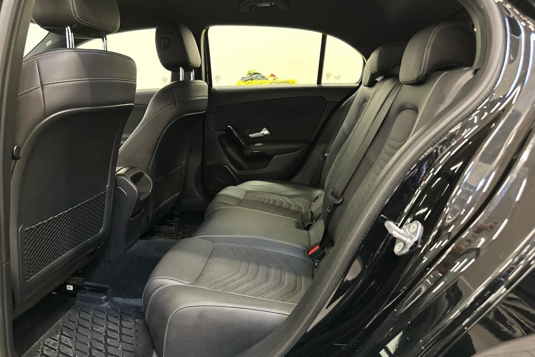 MERCEDES-BENZ A 2018