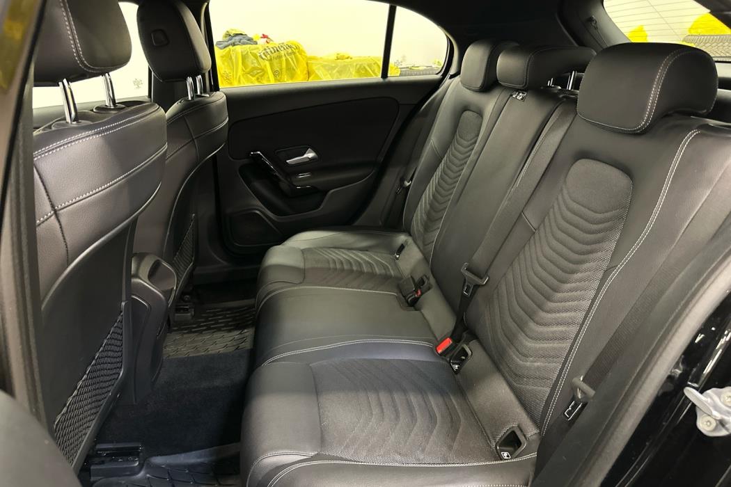 MERCEDES-BENZ A 2018