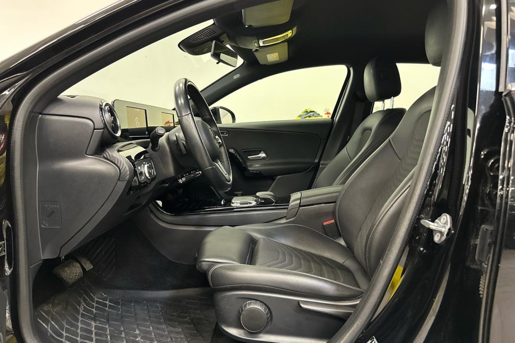 MERCEDES-BENZ A 2018