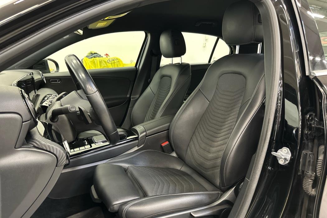 MERCEDES-BENZ A 2018