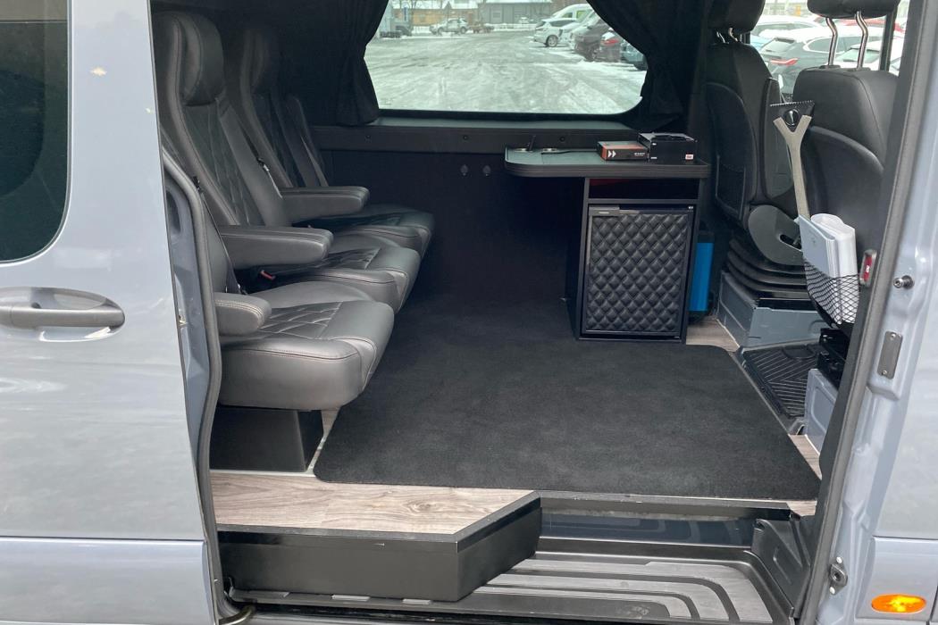 MERCEDES-BENZ Sprinter 2024