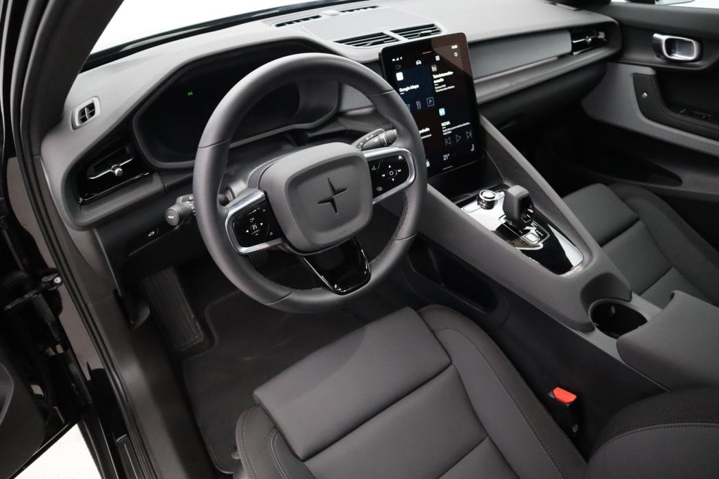 POLESTAR 2 2024