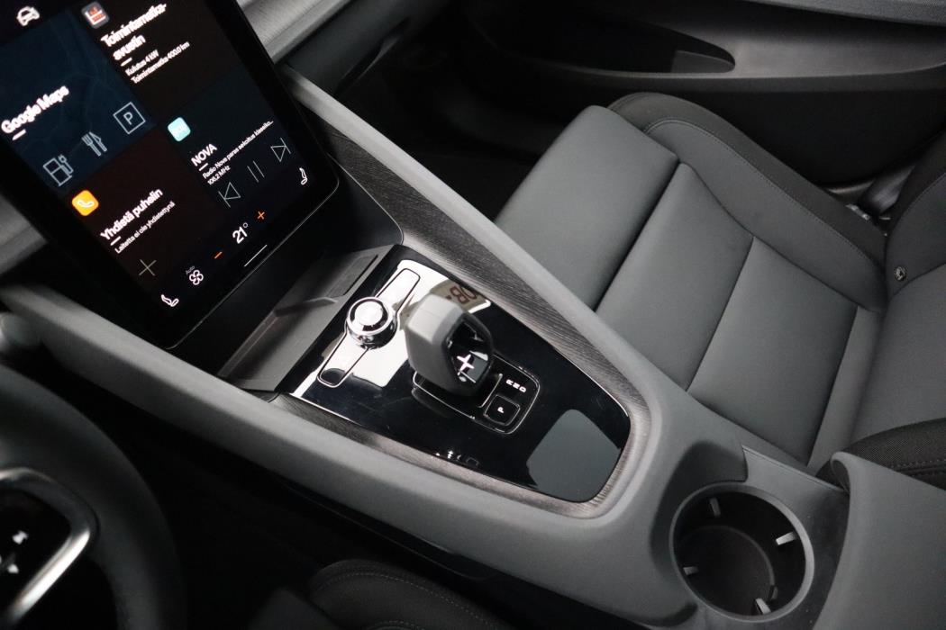 POLESTAR 2 2024