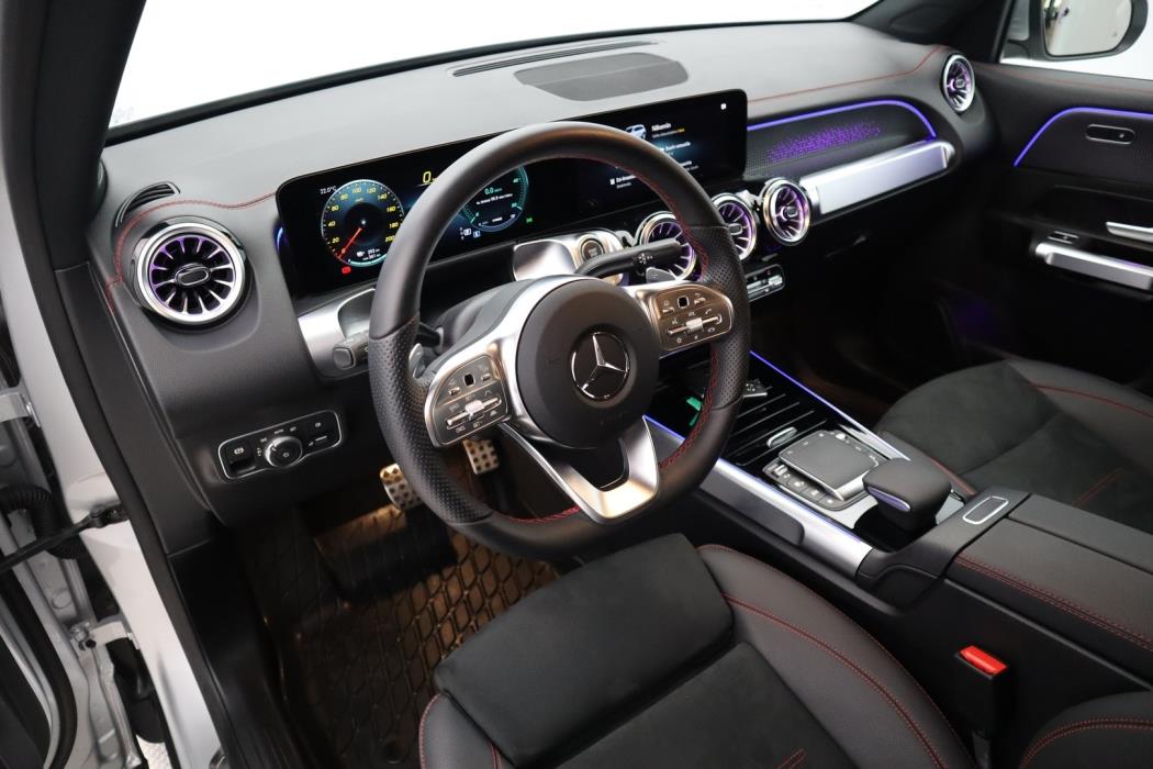 MERCEDES-BENZ EQB 2024