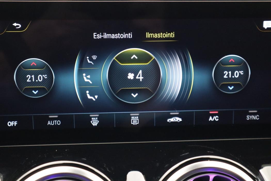 MERCEDES-BENZ EQB 2024