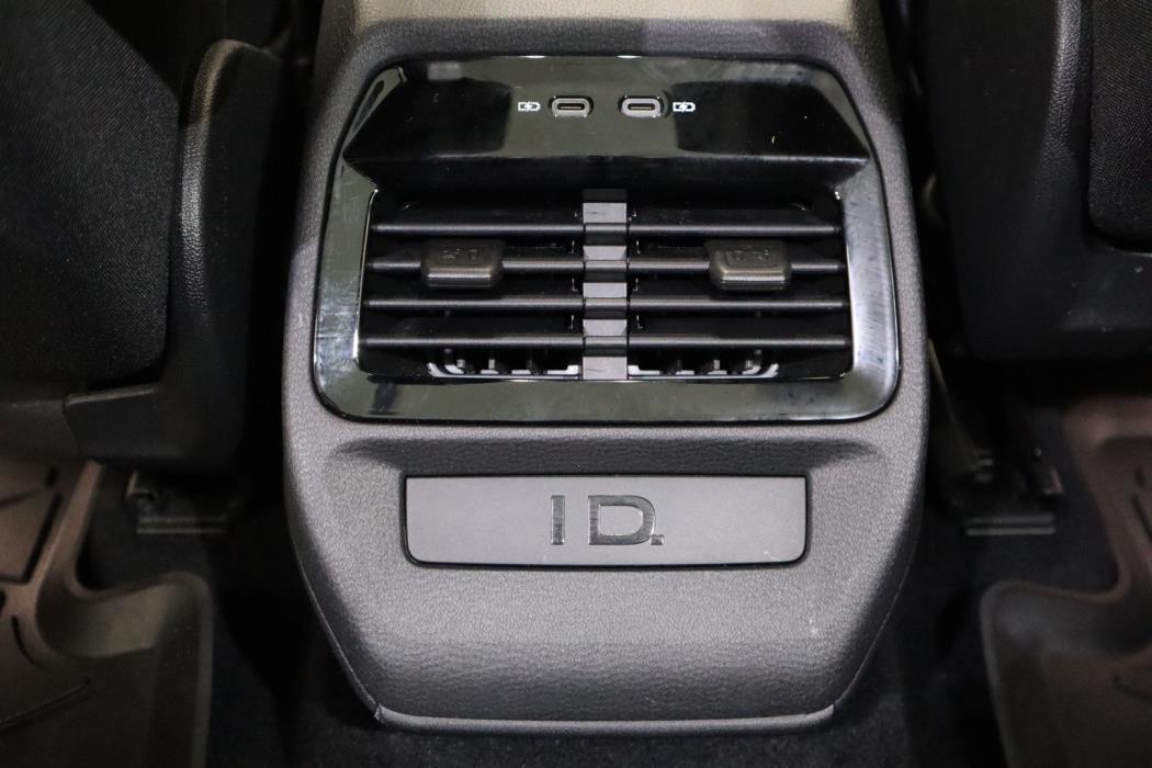 VOLKSWAGEN ID.4 2023