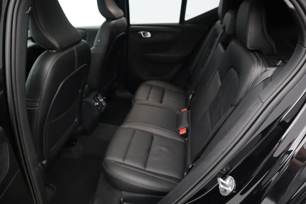 VOLVO XC40 2022