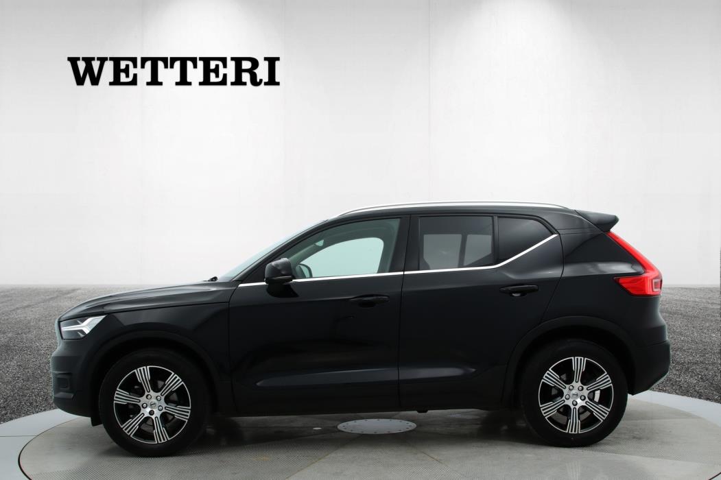 VOLVO XC40 2022