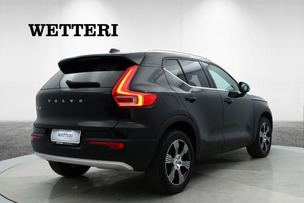 VOLVO XC40 2022