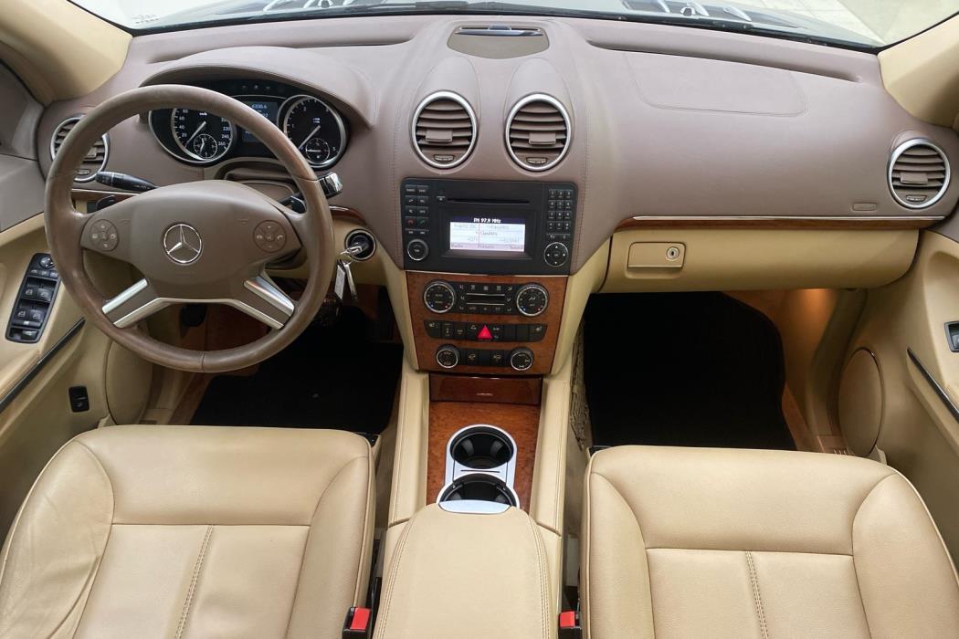 MERCEDES-BENZ GL 2011