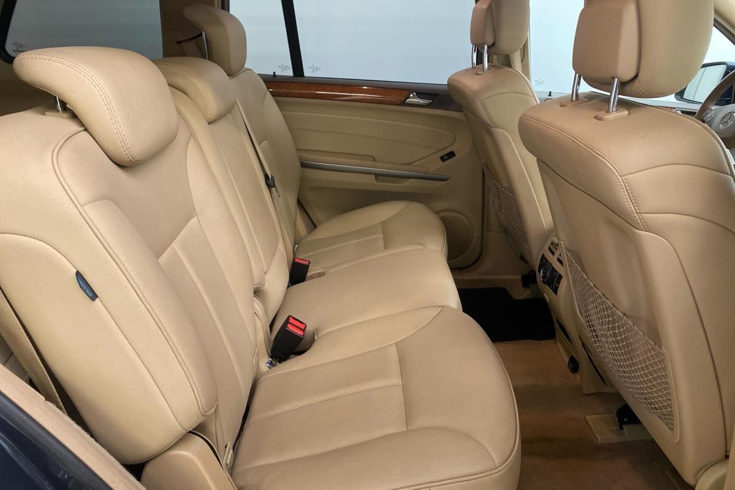 MERCEDES-BENZ GL 2011