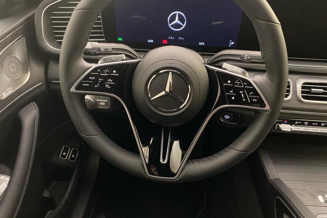 MERCEDES-BENZ GLE 2025